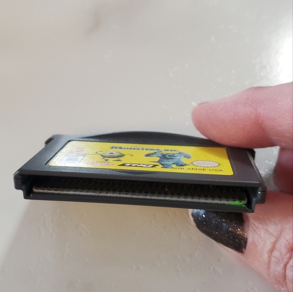 Disney Pixar's Monsters Inc. Game Boy Advance *TESTED* - Picture 2 of 4